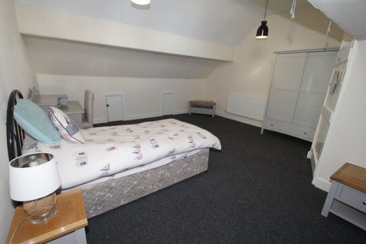 Room Meyrick Road in Stafford
