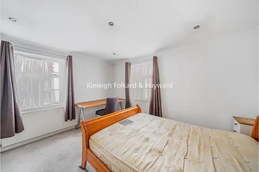 Flat Laurel Close in Greater London