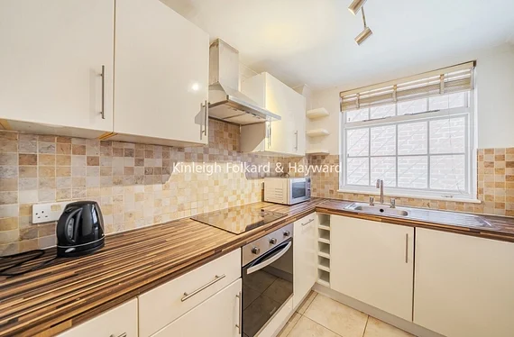 Flat Laurel Close in Greater London