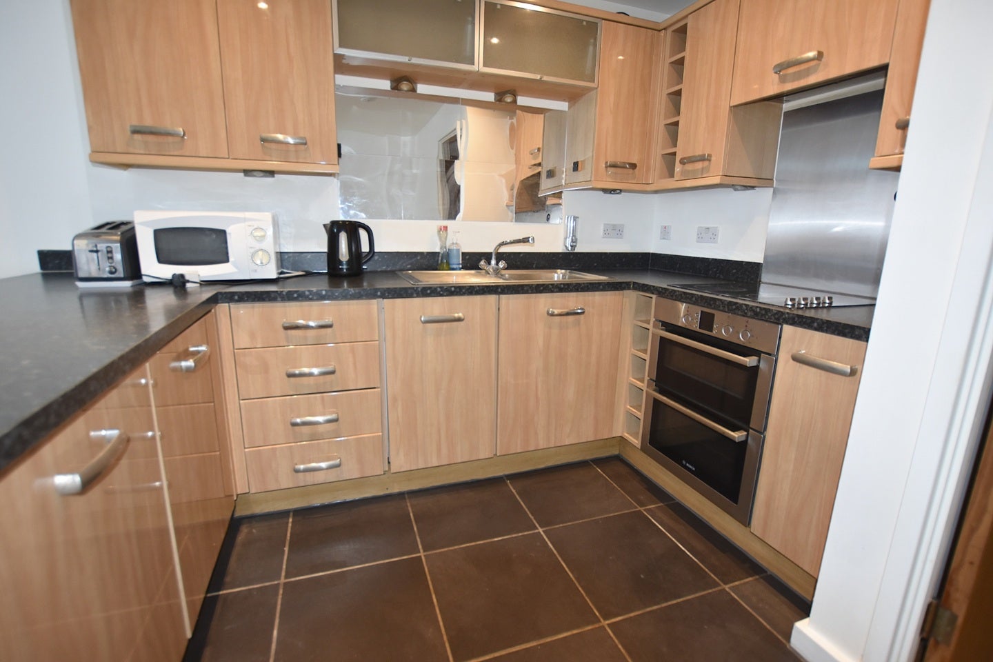 Flat Lanadron Close in Greater London