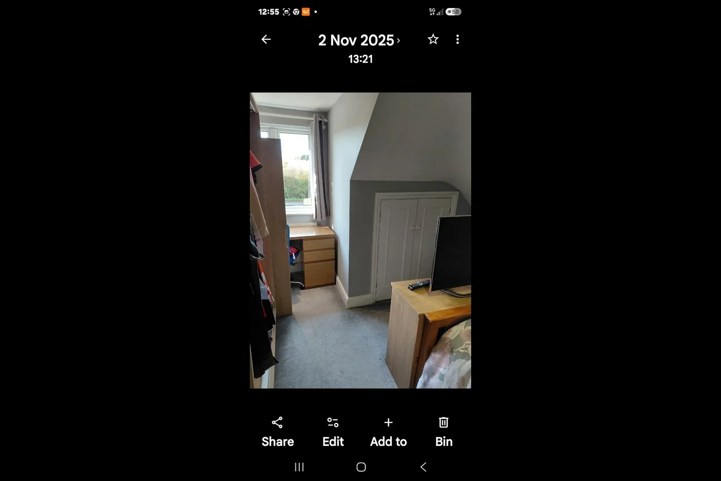 Room Frog Grove Lane in Guildford