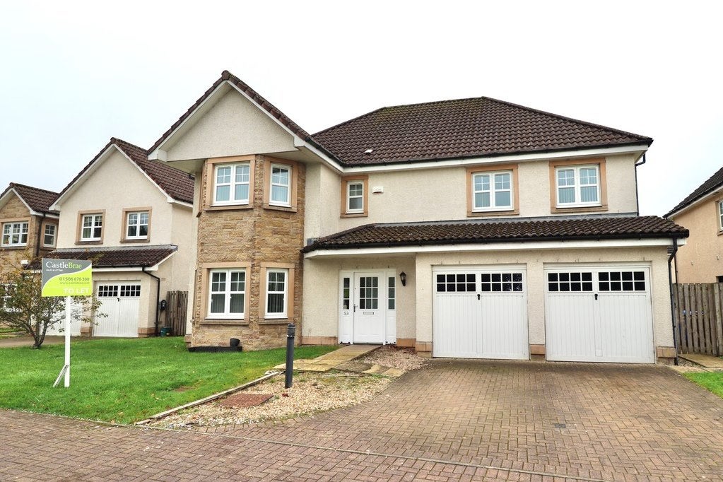 House Castle Road in Bathgate