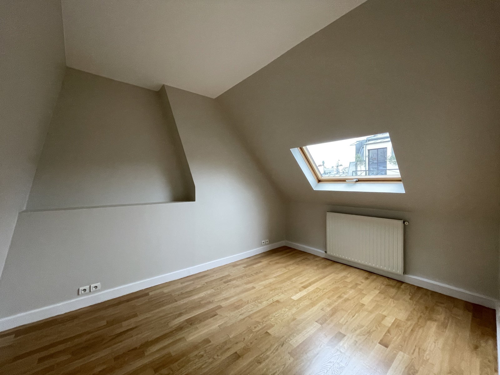 Flat Rue de Chéroy in Paris