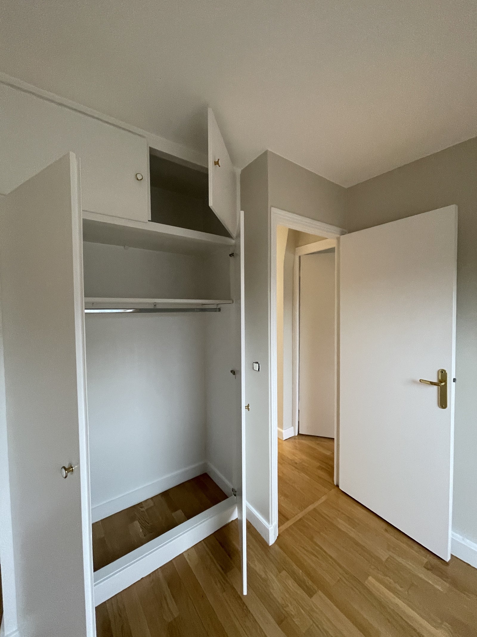 Flat Rue de Chéroy in Paris