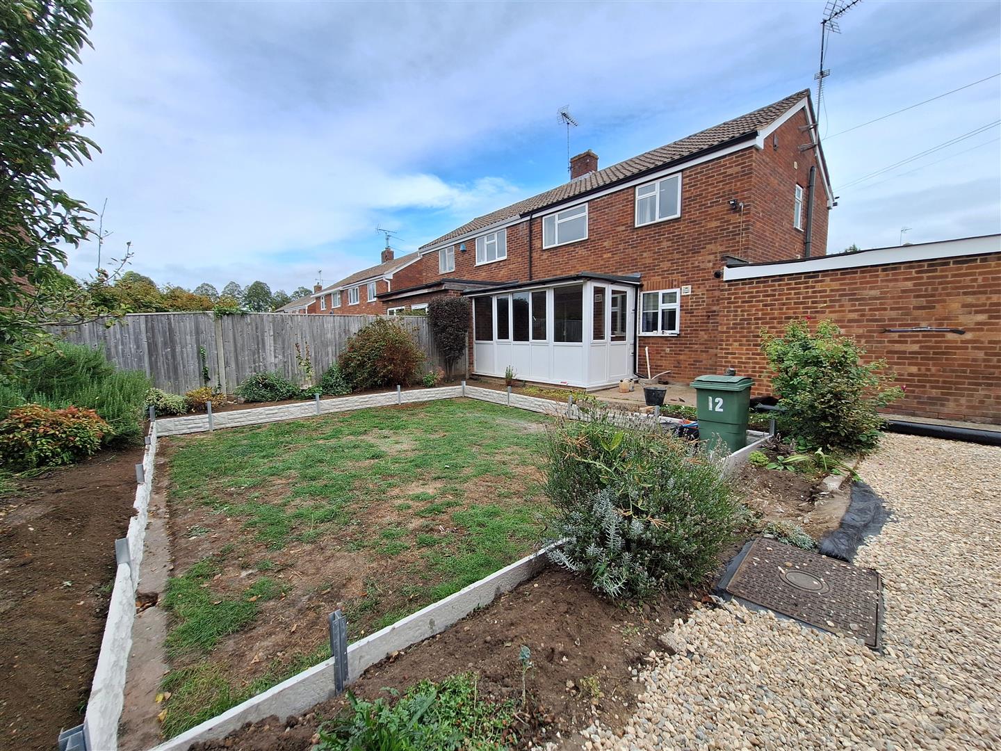 House Newbery Close in Reading
