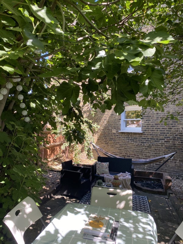 Room Elwood Street in Greater London