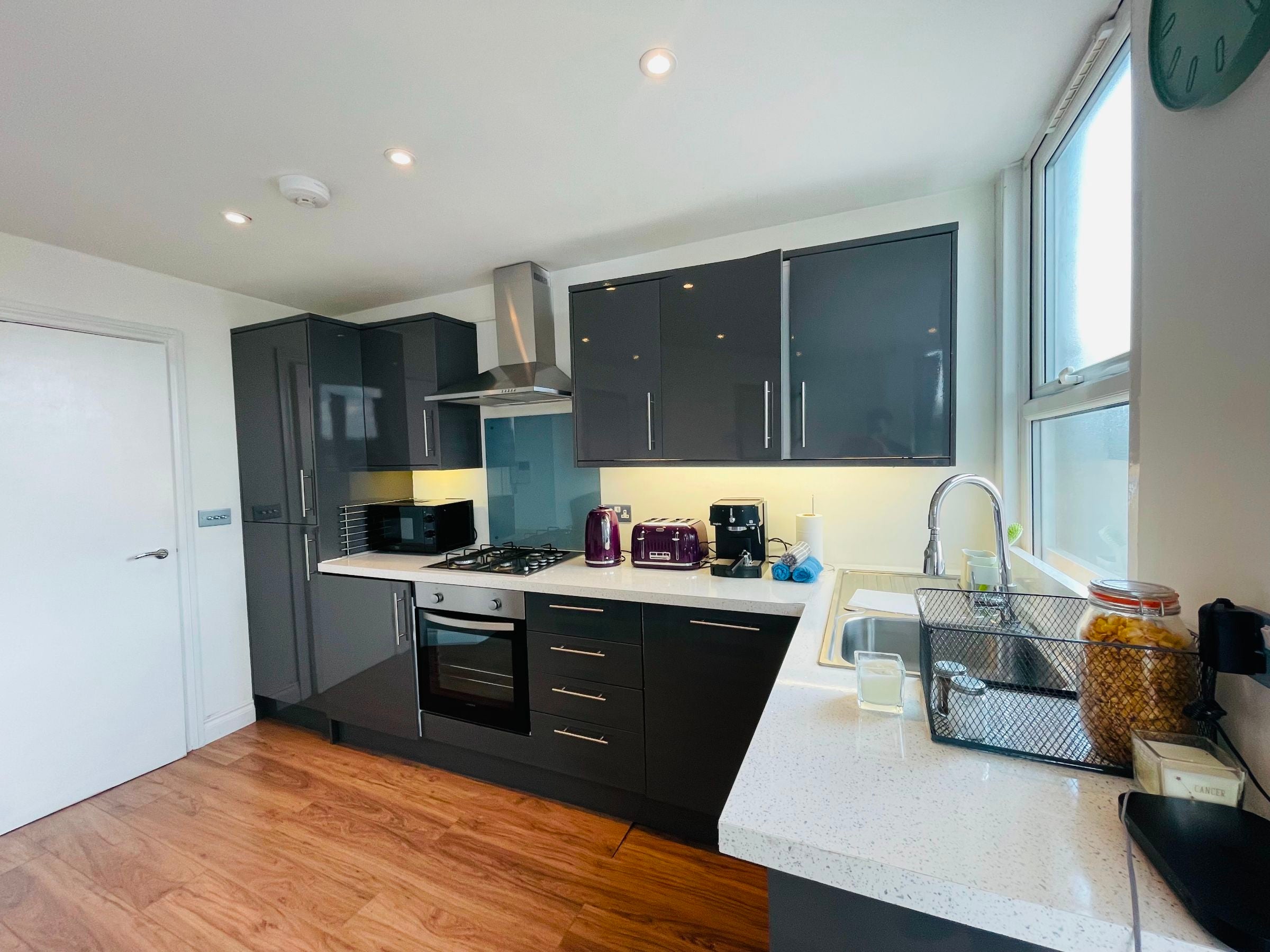 Flat Colney Hatch Lane in Greater London
