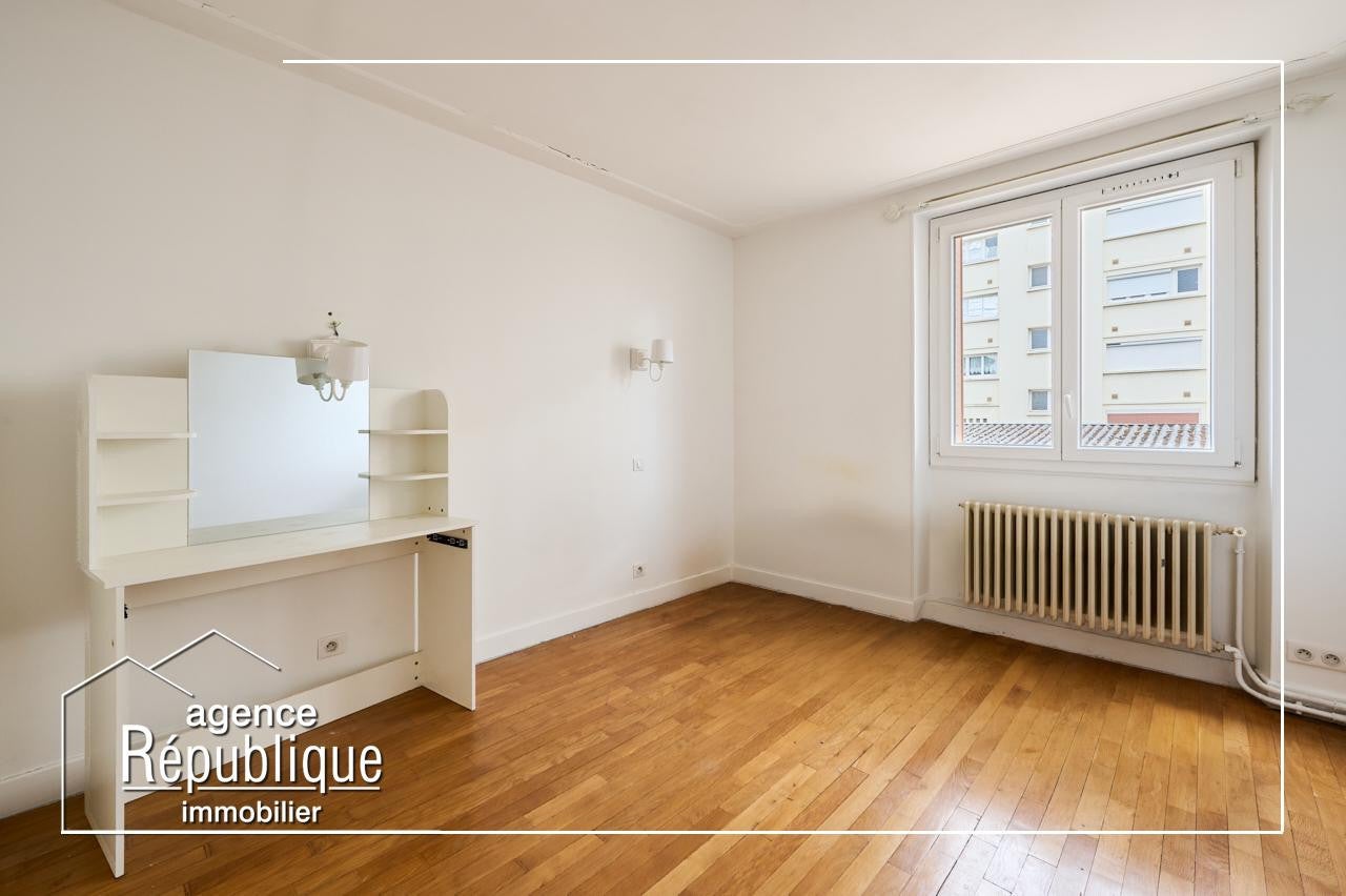 Flat Rue Thurot in Nuits-Saint-Georges