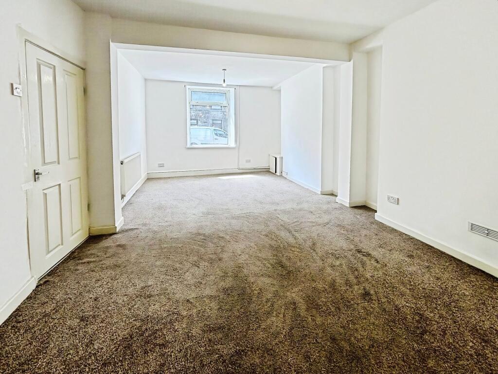 Flat Gwendoline Street in Aberavon