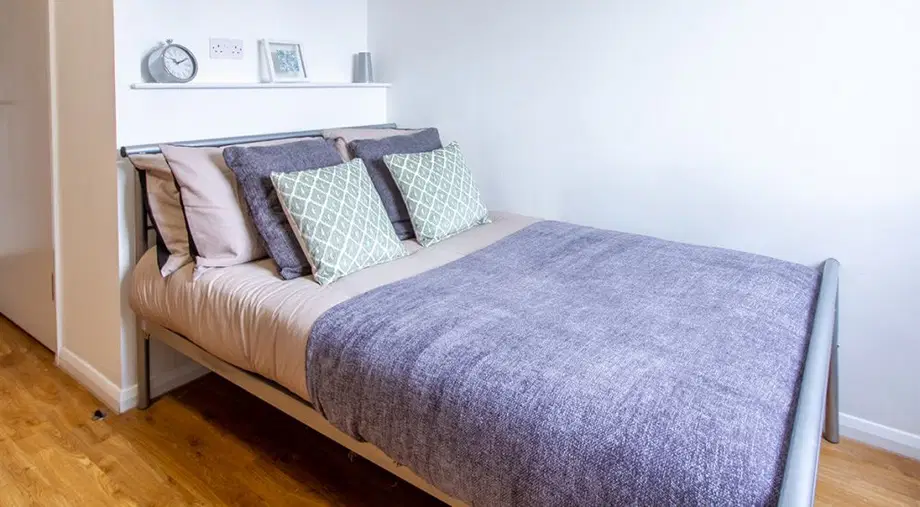 Flat Clasketgate in Lincoln