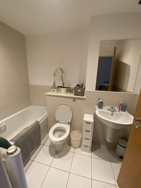Room Clydeside Expressway in Glasgow
