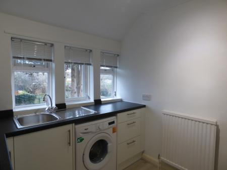Flat Powell Road in Basildon