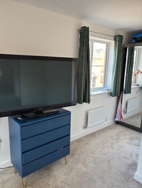 Room Lea Castle Drive in Wyre Forest