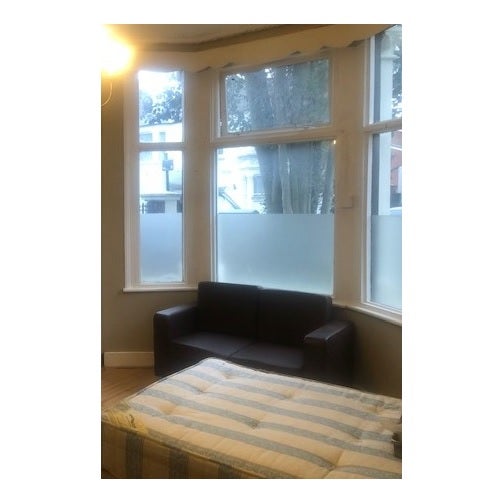 Room Avenue Gardens in Greater London