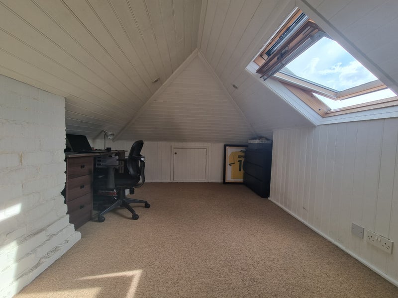 Room Hendford Road in Bournemouth