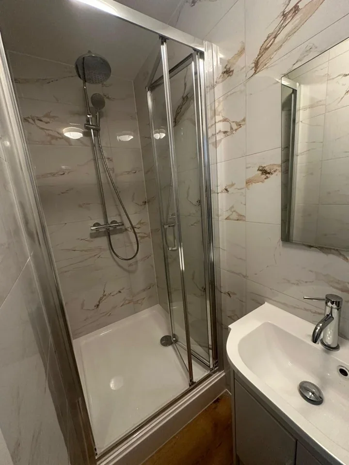 Room Diamond Road in Slough
