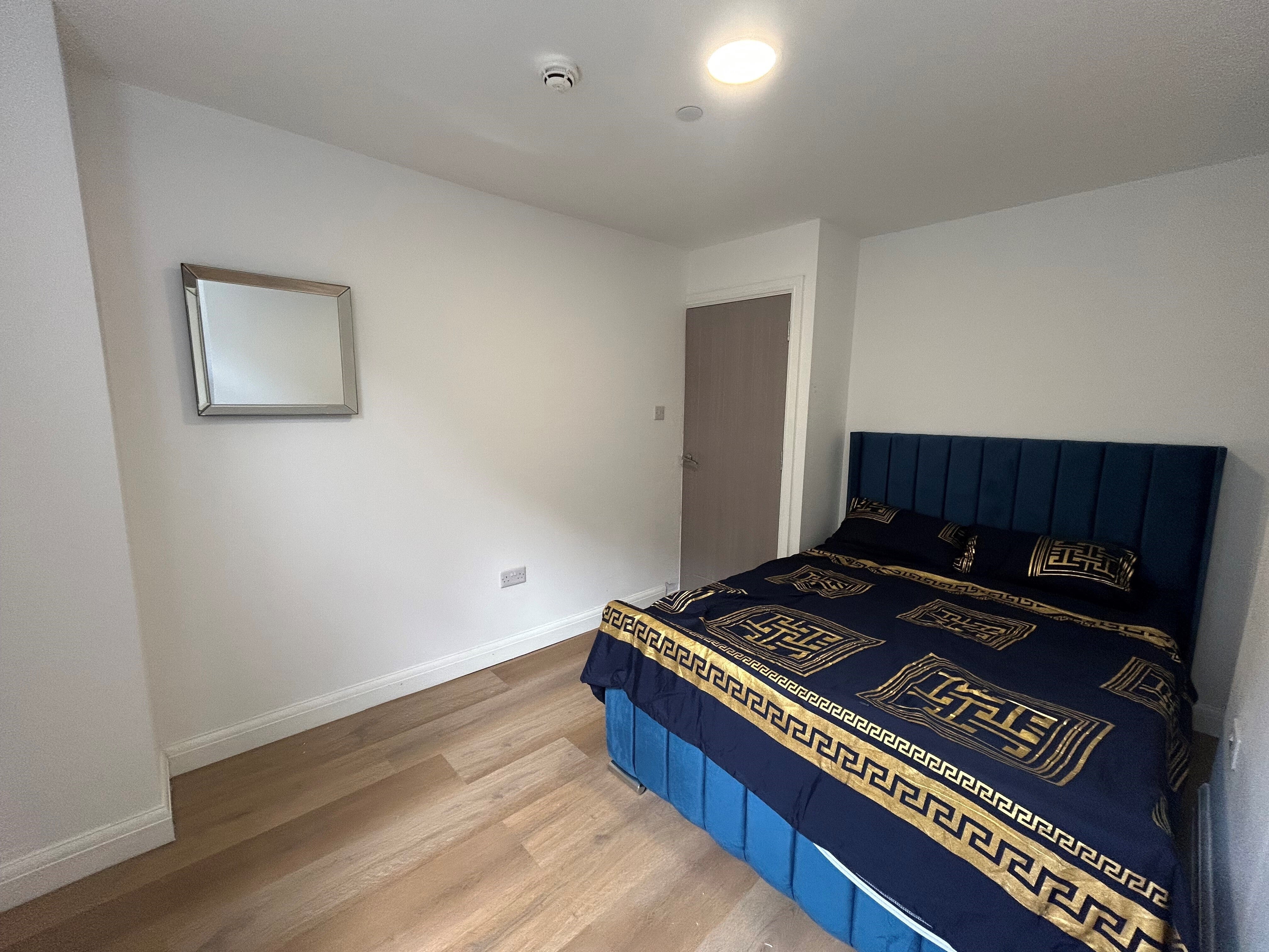 Flat Mount Stuart Square in Cardiff