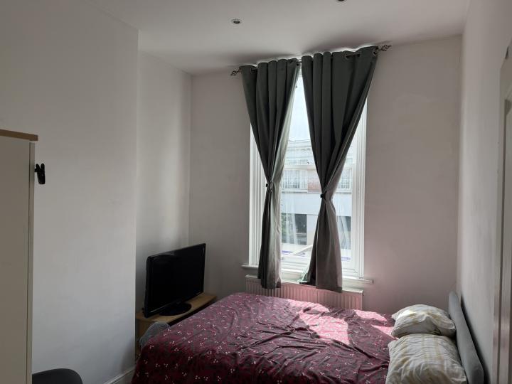 Flat Denmark Hill in Greater London