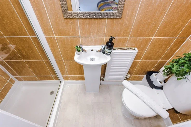 Flat Clapham Terrace in Royal Leamington Spa
