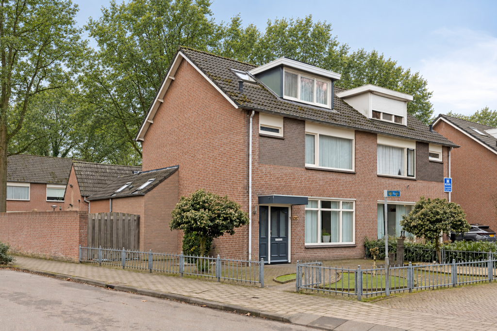 Huis De Hogt 1 in Waalre