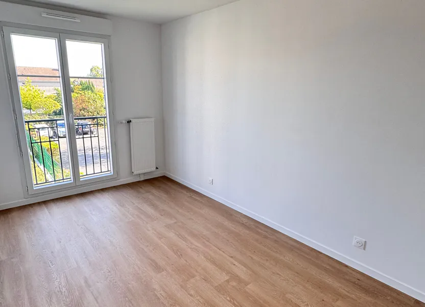 Flat Avenue Léon Blum in Livry-Gargan