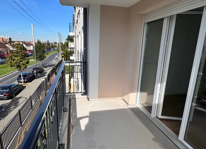 Flat Avenue Léon Blum in Livry-Gargan