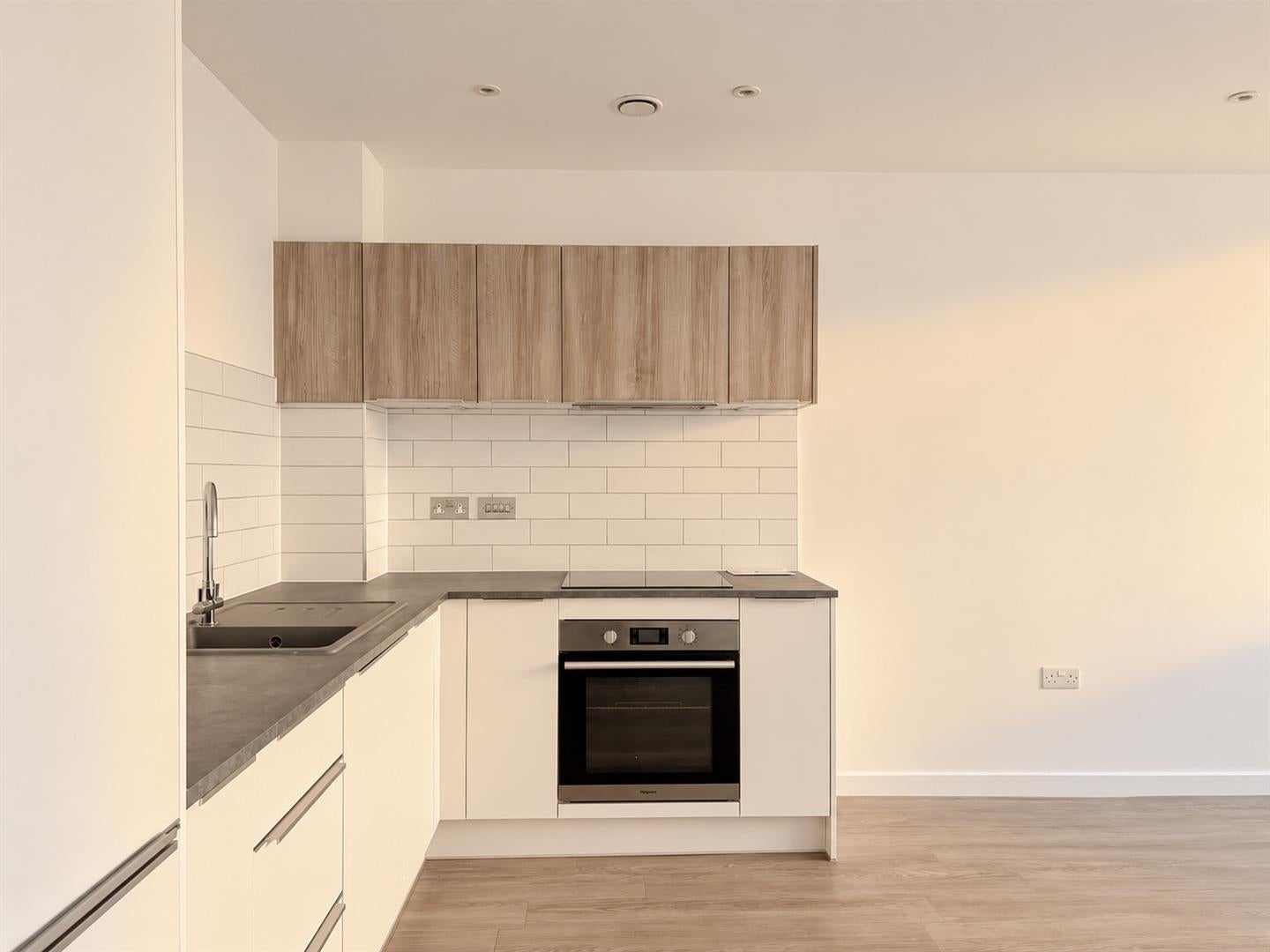 Flat London Road in St Leonards