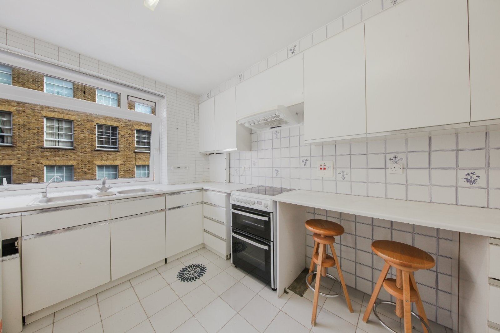 Flat York Terrace West in City of Westminster