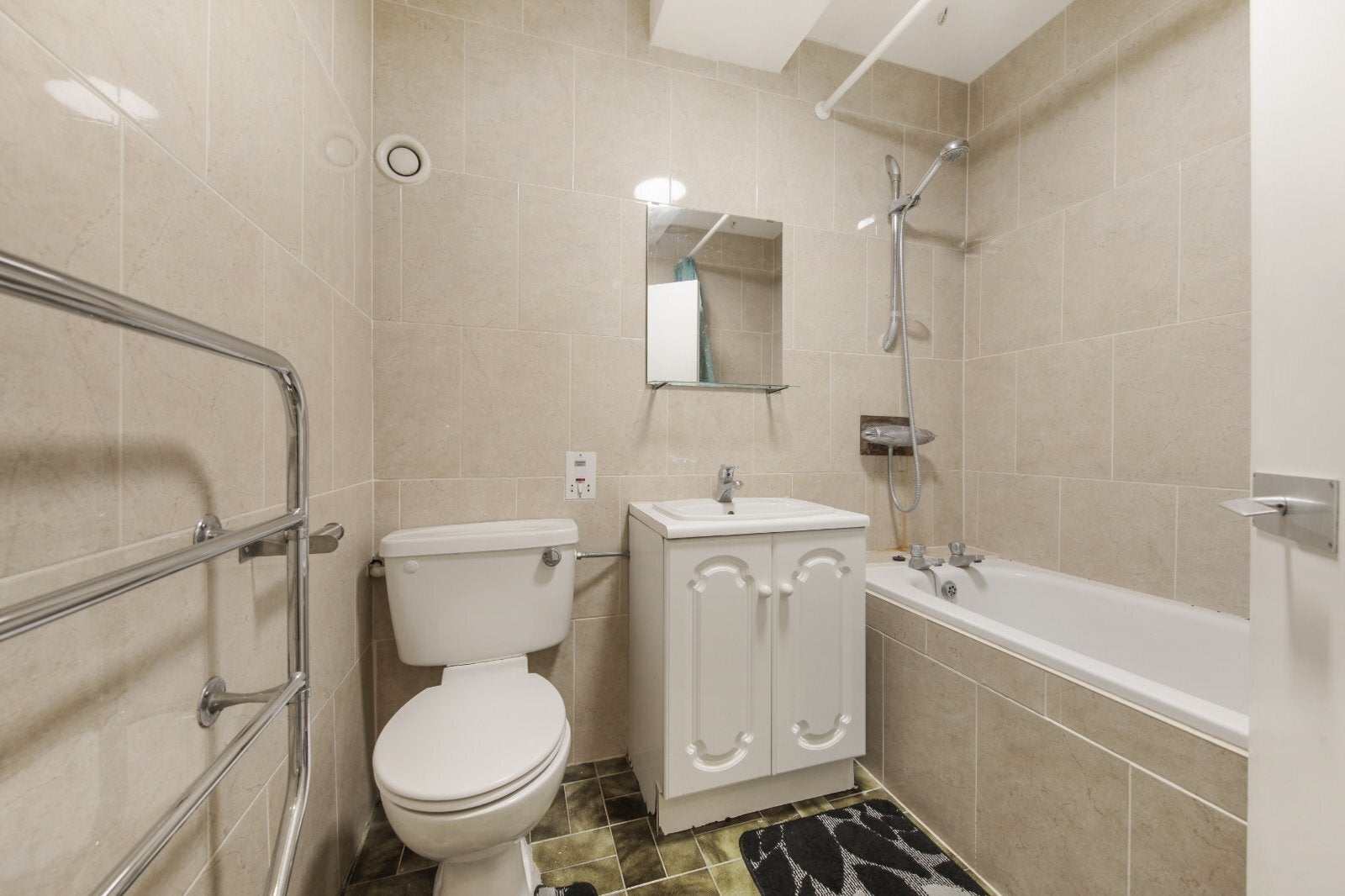 Flat York Terrace West in City of Westminster