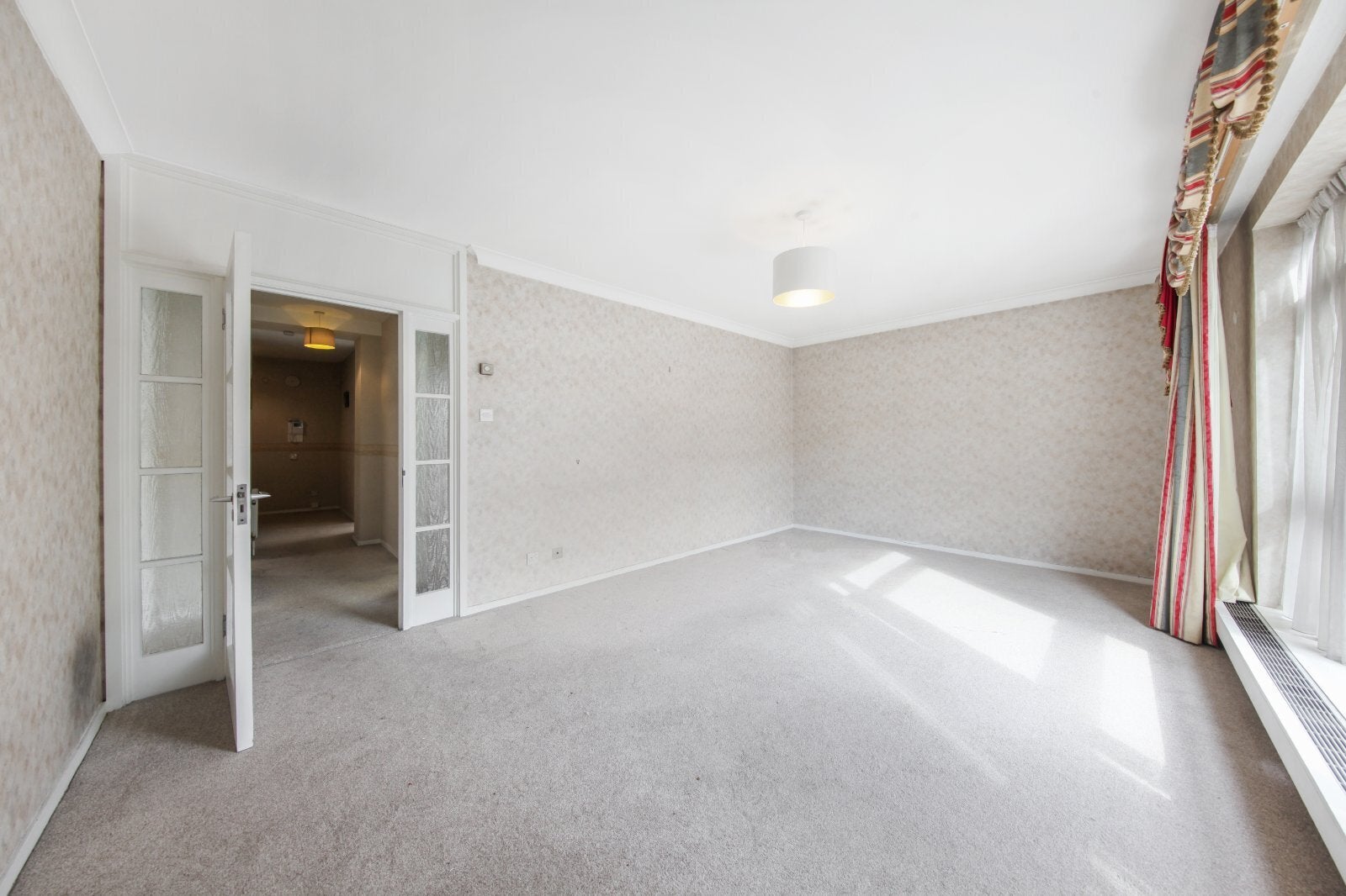 Flat York Terrace West in City of Westminster