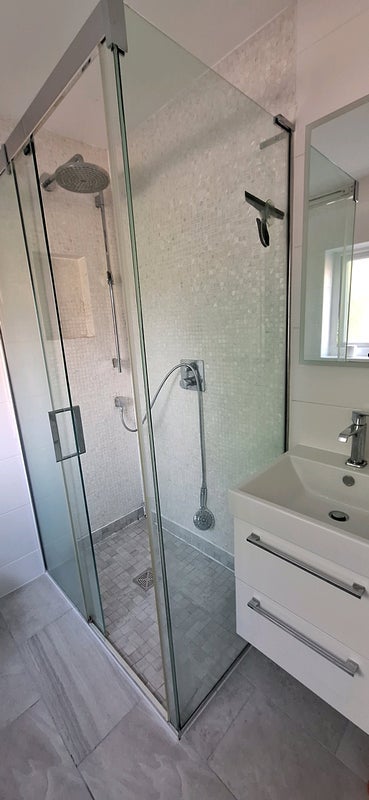 Room Thomas More Street in Greater London