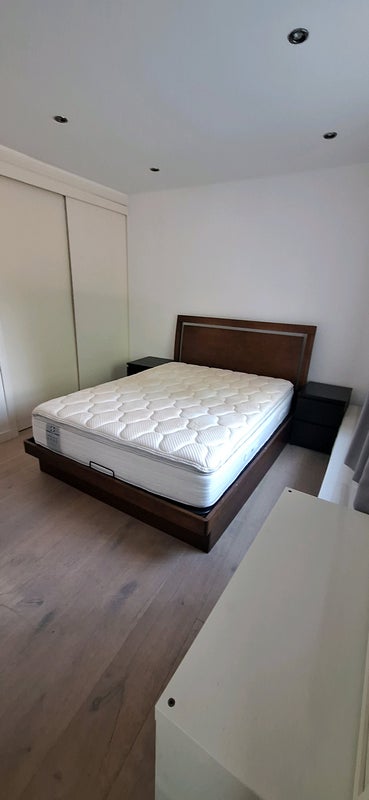 Room Thomas More Street in Greater London
