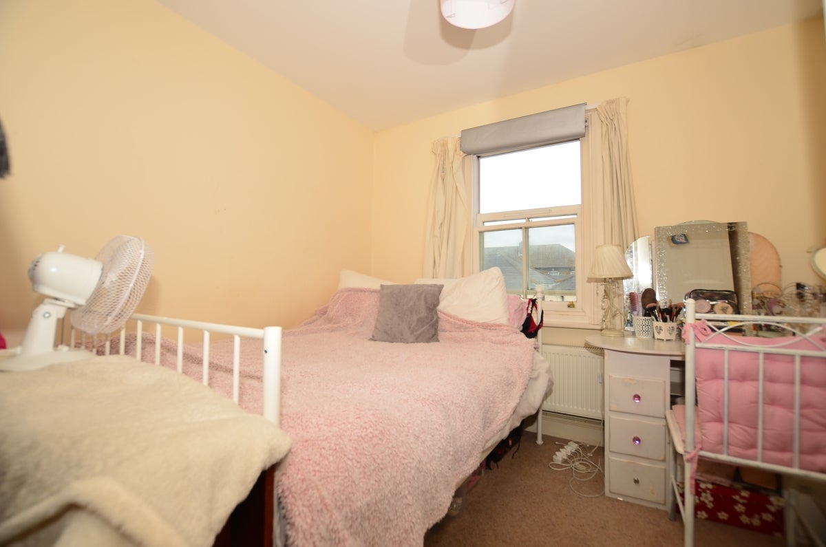 Flat Wacher Court in Canterbury