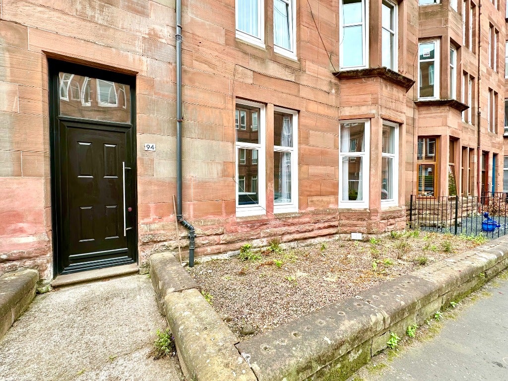 Flat Cartvale Road in Glasgow