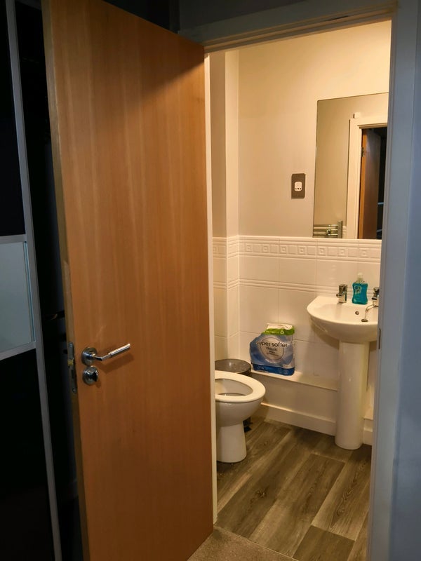 Room Sweetman Place in Bristol