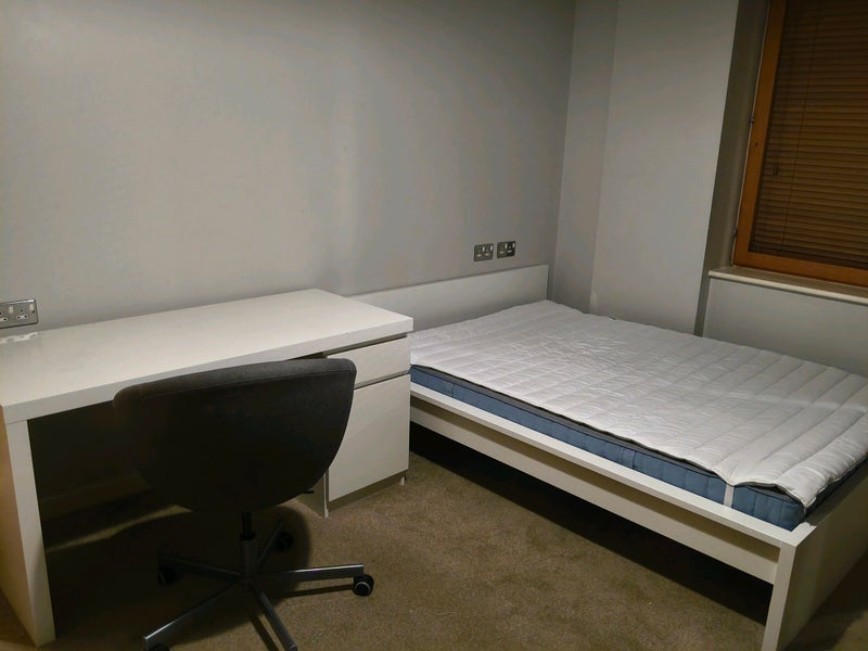 Room Sweetman Place in Bristol