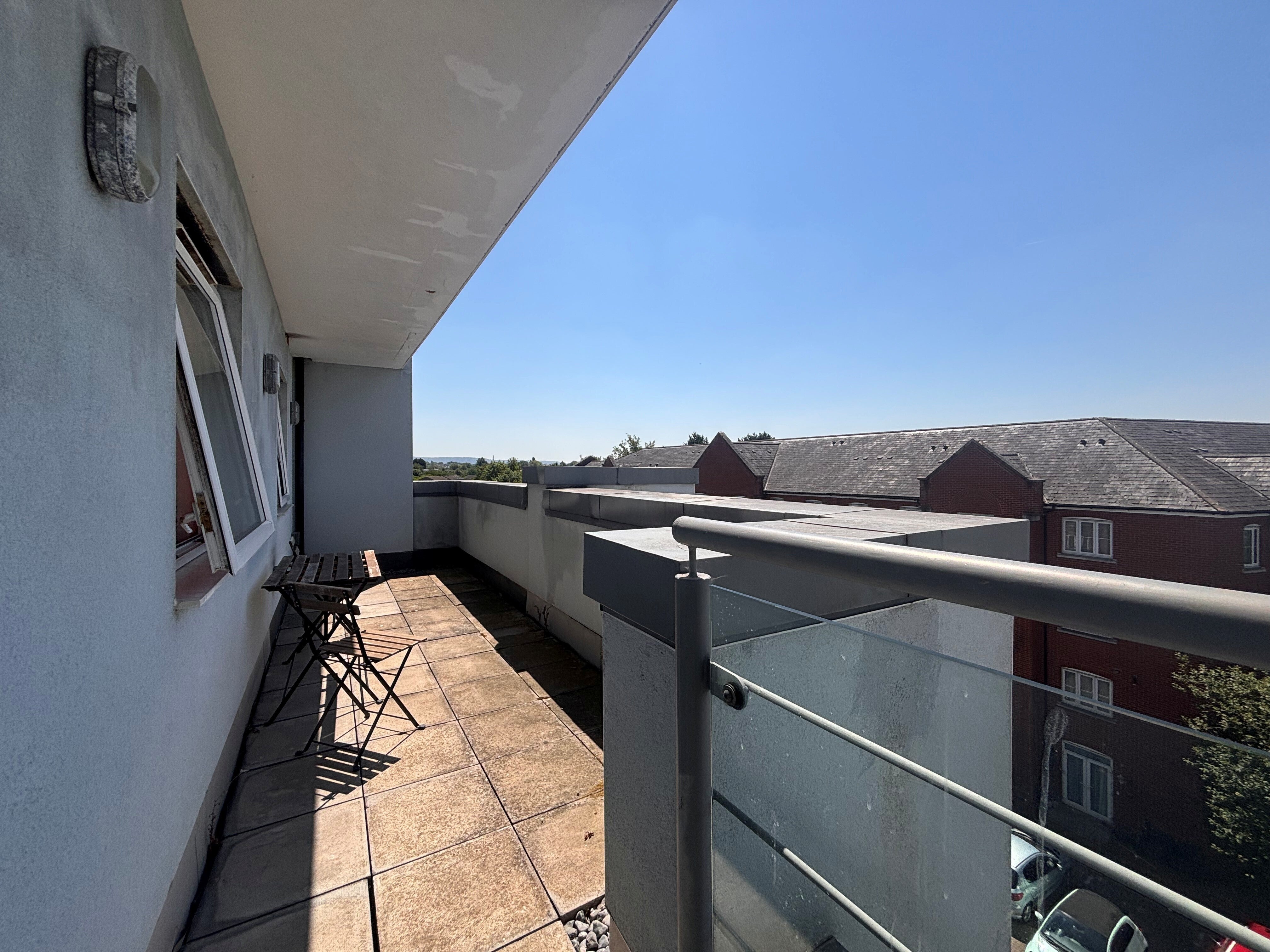 Flat Coxhill Way in Aylesbury