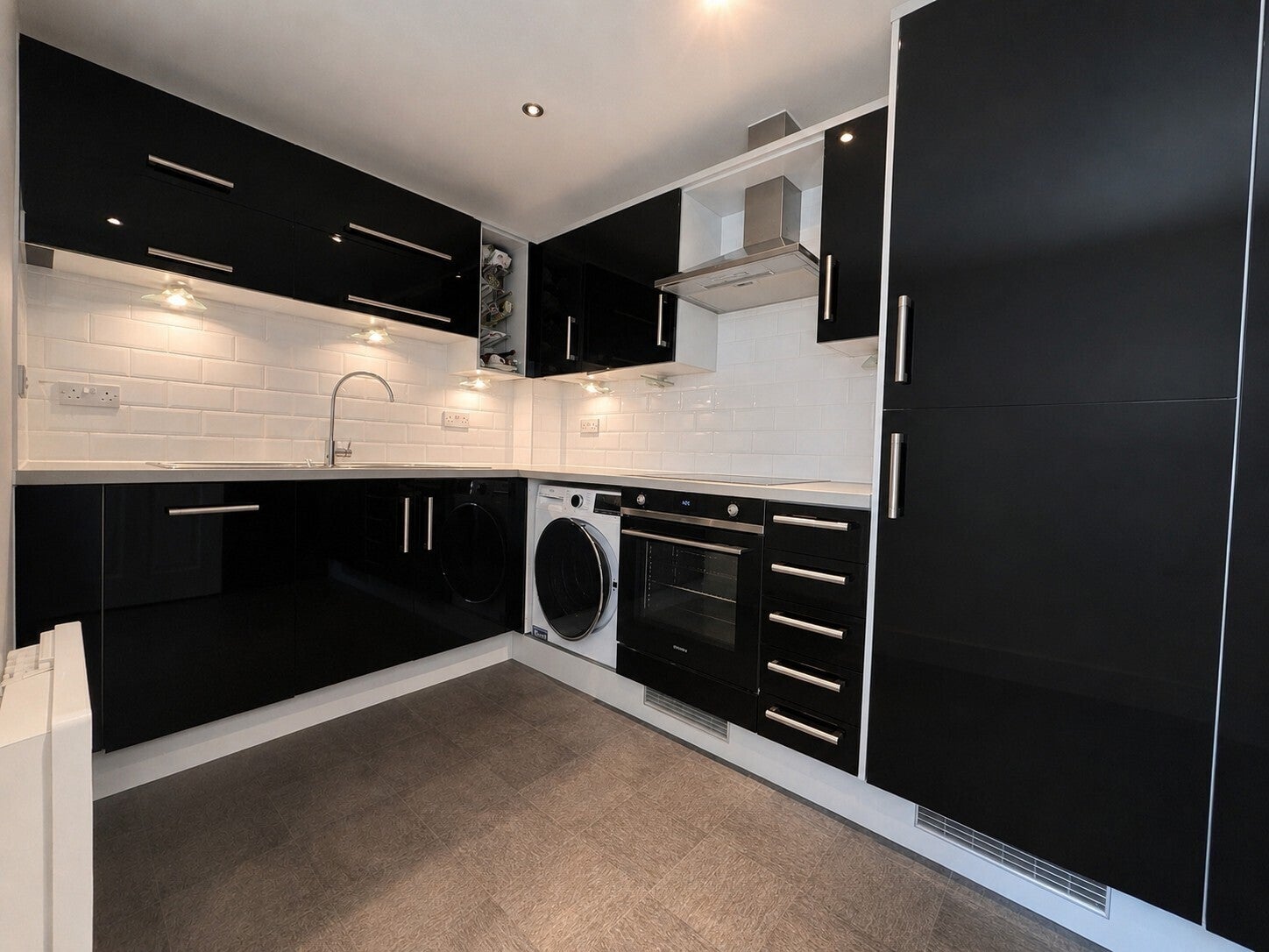 Flat Coxhill Way in Aylesbury