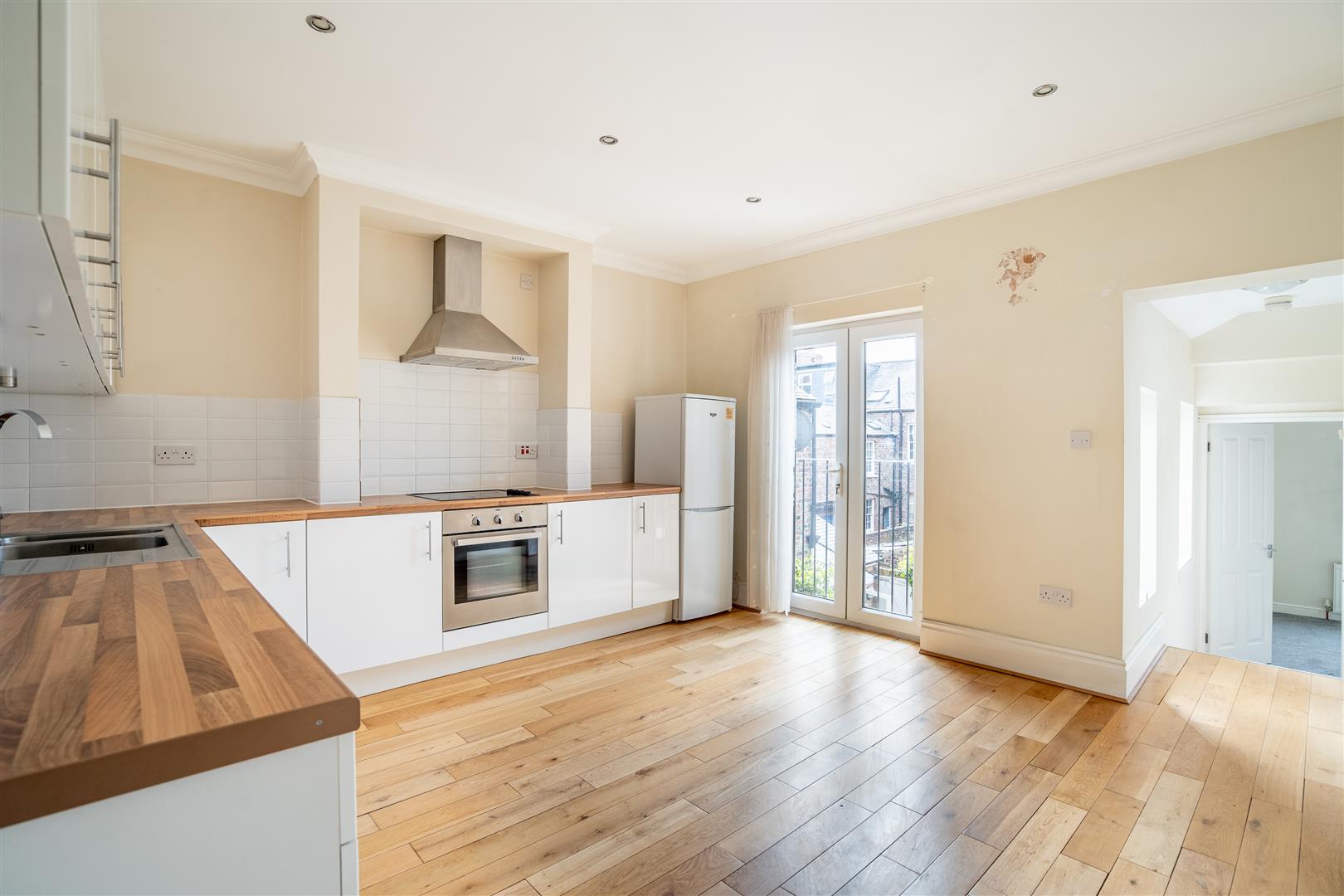 Flat Marlborough Grove in York