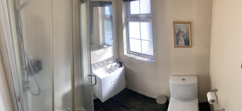 Room Green Farms Lane in Billericay