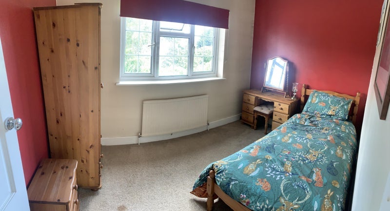 Room Green Farms Lane in Billericay