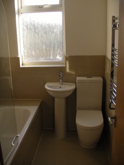 Room Boundary Road in Greater London