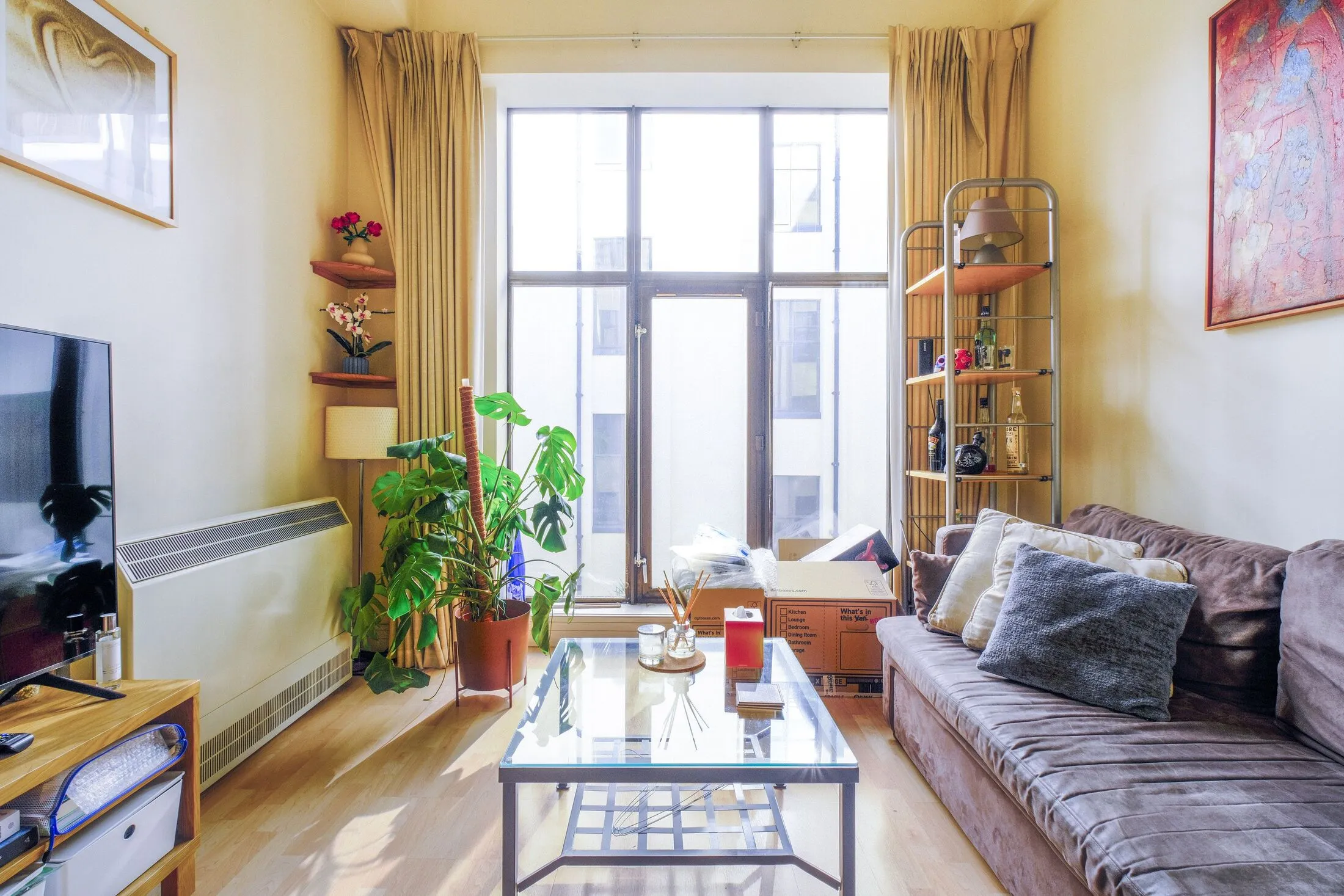 Flat Prescot Street in Greater London