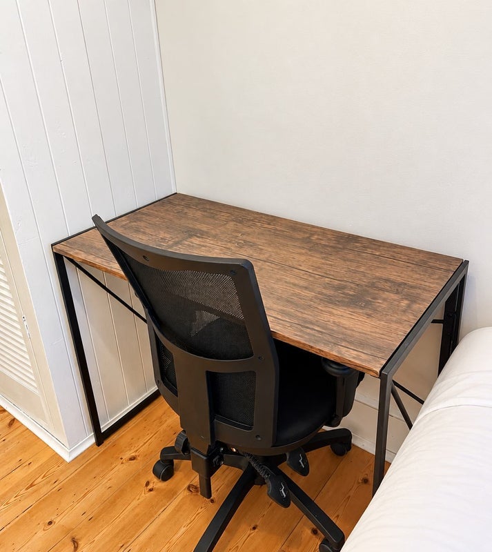 Room Killyon Road in Greater London