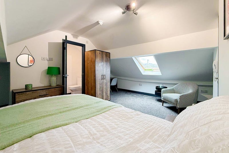 Room Cranmer Street in Stoke-on-Trent