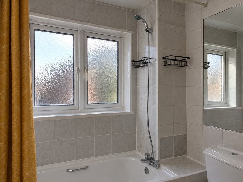 Flat Canterbury Close in Greater London