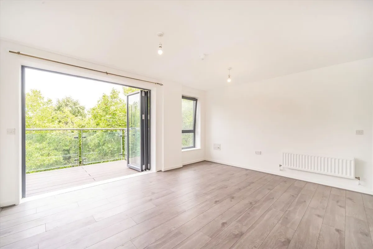 Flat All Saints Road in Greater London