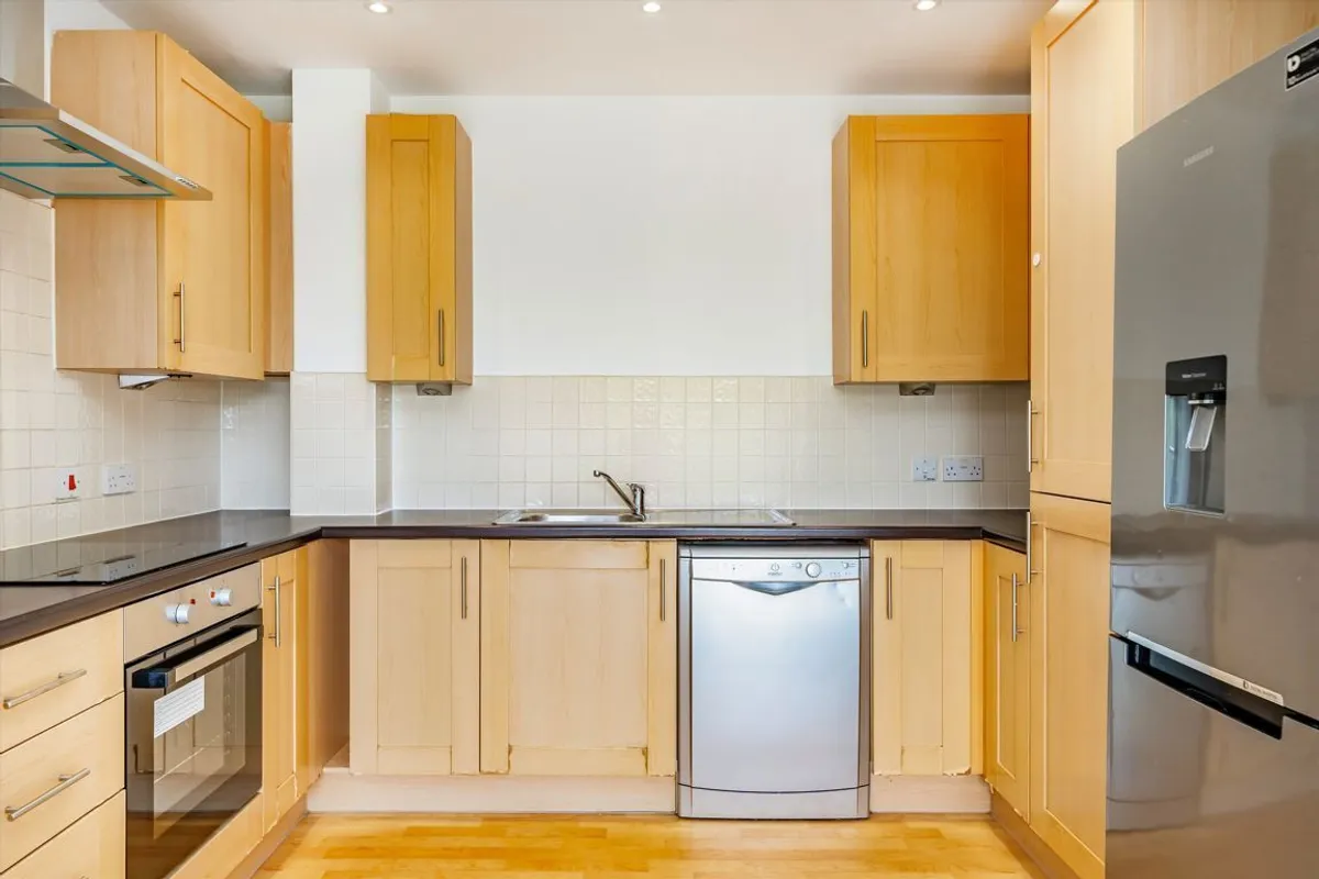 Flat All Saints Road in Greater London