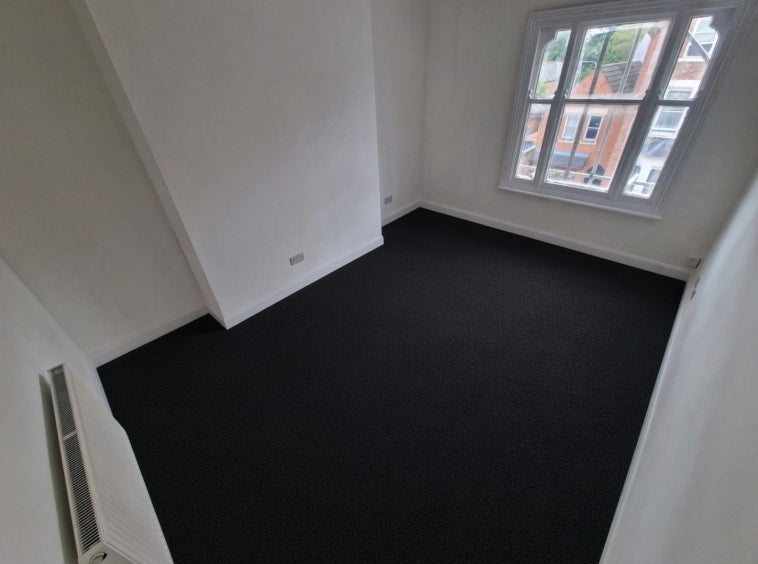 Flat Westleigh Road in Leicester