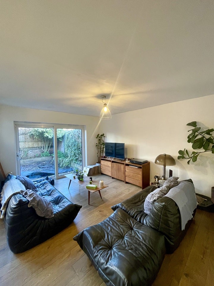 House Annie Besant Close in Greater London